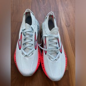 Brooks exhilarate BL Brand new